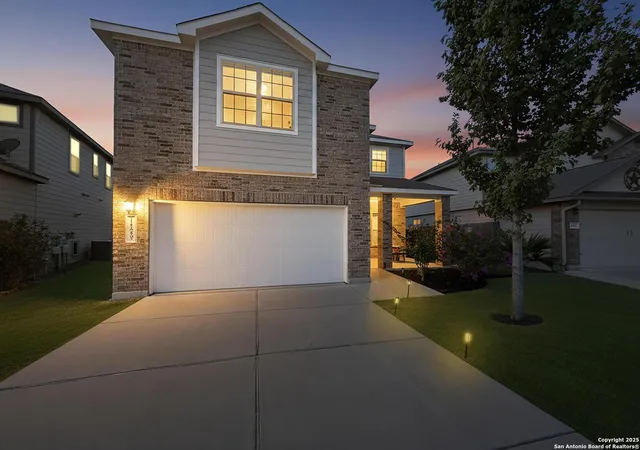 Photo 2 of Sale Pending at 11527 Tiger Woods, San Antonio, TX 78221 | MLS# 1917115 | Listing updated on 2026-01-29