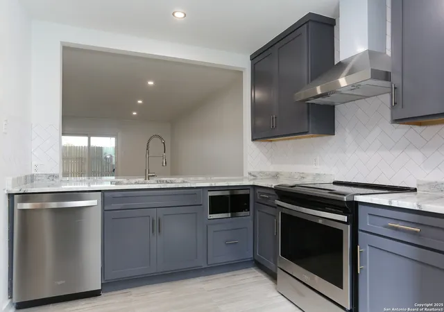 4th image of 112 Ruelle Lane #112, San Antonio, TX 78209 | MLS# 1917125