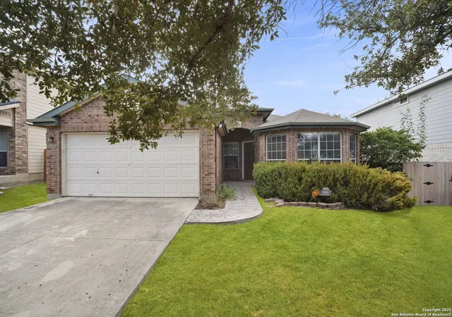 Photo 3 of Sale Pending at 9006 Granberry Pass, Universal City, TX 78148 | MLS# 1917141 | Listing updated on 2025-12-03