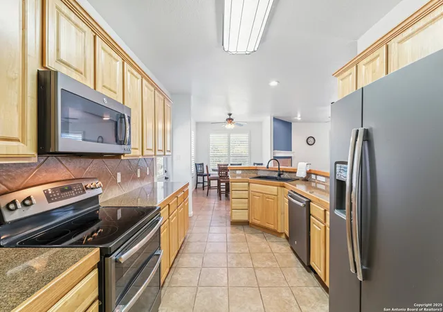 Photo 4 of Single family home for sale at 1711 Lake, Canyon Lake, TX 78133 | MLS# 1917149 | Listing updated on 2025-12-20