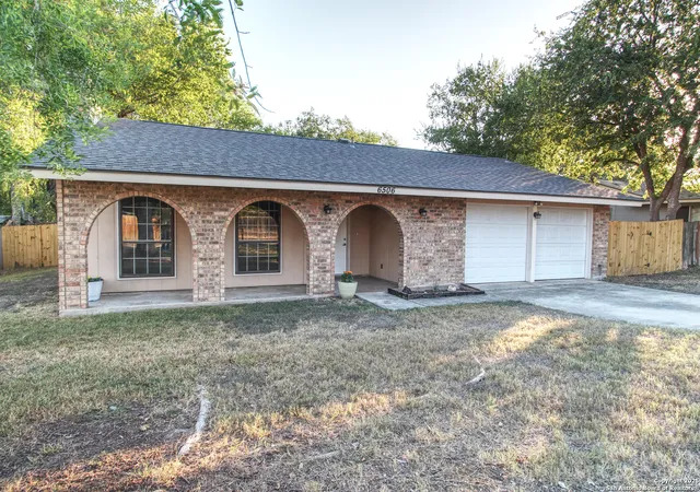 Photo 2 of Single family home for sale at 6506 Robin, San Antonio, TX 78239 | MLS# 1917171 | Listing updated on 2026-01-29