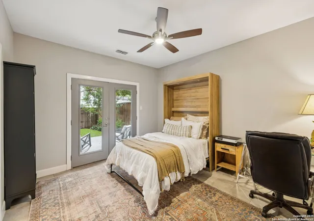 Homes for sale in Olmos Park, TX | 219 E Melrose Dr #B, Olmos Park, TX 78212 | MLS# 1917184