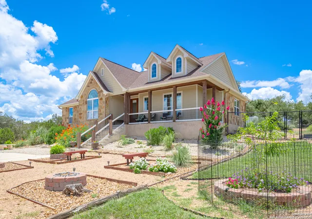 Photo 1 of Sale Pending at 924 Rhinestone, Canyon Lake, TX 78133 | MLS# 1917250 | Listing updated on 2026-03-02