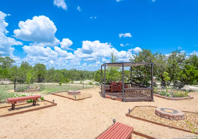 Photo 4 of Sale Pending at 924 Rhinestone, Canyon Lake, TX 78133 | MLS# 1917250 | Listing updated on 2026-03-02