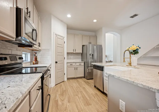 Photo 4 of Sale Pending at 145 Bonn, Boerne, TX 78006 | MLS# 1917298 | Listing updated on 2025-12-19