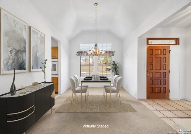 Photo 3 of Single family home for sale at 100 Braeburn Cir, Kerrville, TX 78028 | MLS# 1917319 | Listing updated on 2026-01-18