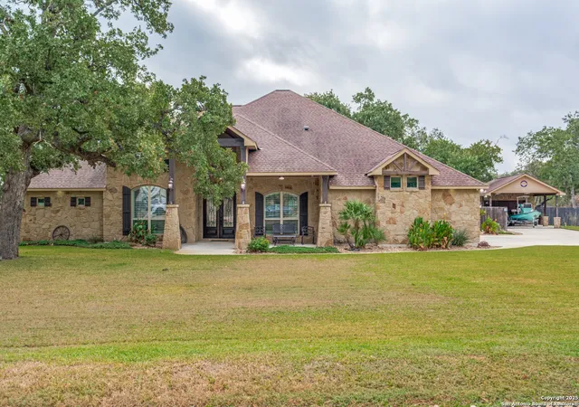 2nd image of 109 Bobcat Bend, La Vernia, TX 78121 | MLS# 1917363