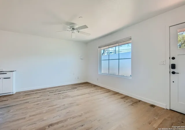 Photo 4 of Sale Pending at 1722 Lee, New Braunfels, TX 78130 | MLS# 1917447 | Listing updated on 2026-03-24