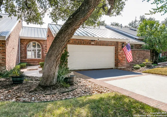 Photo 1 of Sale Pending at 11 Villa Jardin, San Antonio, TX 78230 | MLS# 1917469 | Listing updated on 2025-11-05
