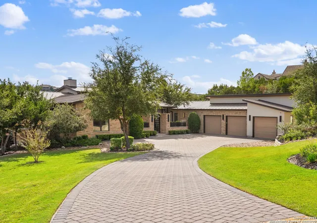 Photo 3 of Sale Pending at 4701 Peralta Ln, Austin, TX 78735 | MLS# 1917474 | Listing updated on 2026-02-10