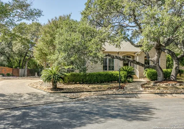 Photo 3 of Sale Pending at 2531 Holw Village, San Antonio, TX 78231 | MLS# 1917483 | Listing updated on 2026-01-28
