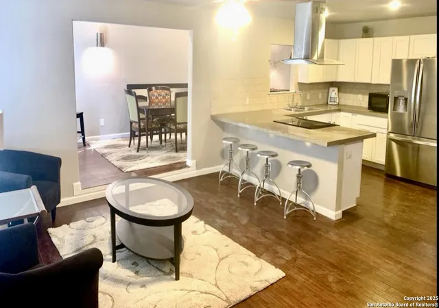 Photo 4 of Single family home for sale at 2007 Lamar, San Antonio, TX 78202 | MLS# 1917525 | Listing updated on 2025-11-18