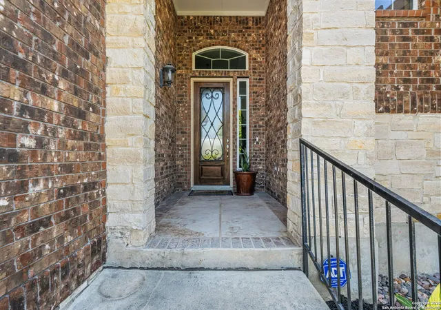 Photo 4 of Sale Pending at 8526 Nichols Rim, Boerne, TX 78015 | MLS# 1917535 | Listing updated on 2025-11-23