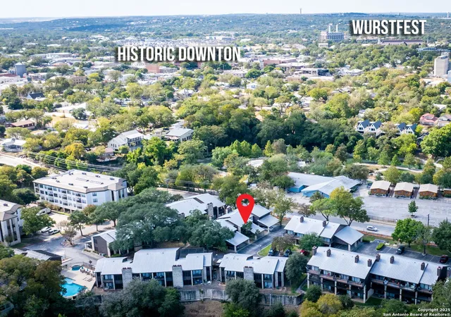 Listing Photo 2 - Condo for sale in building located at 371 W Lincoln St, New Braunfels, TX 78130 - Unit #B114