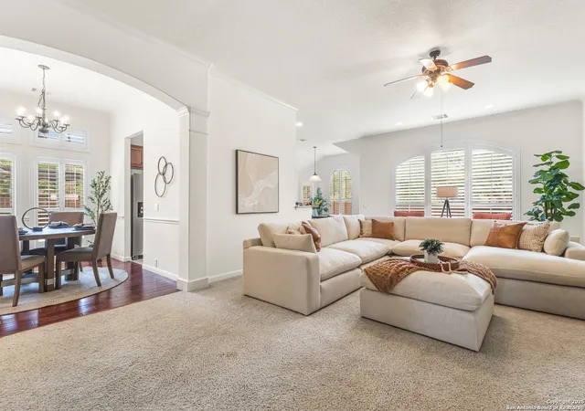 Photo 2 of Sale Pending at 1515 Lookout Pt, San Antonio, TX 78260 | MLS# 1917577 | Listing updated on 2025-11-28
