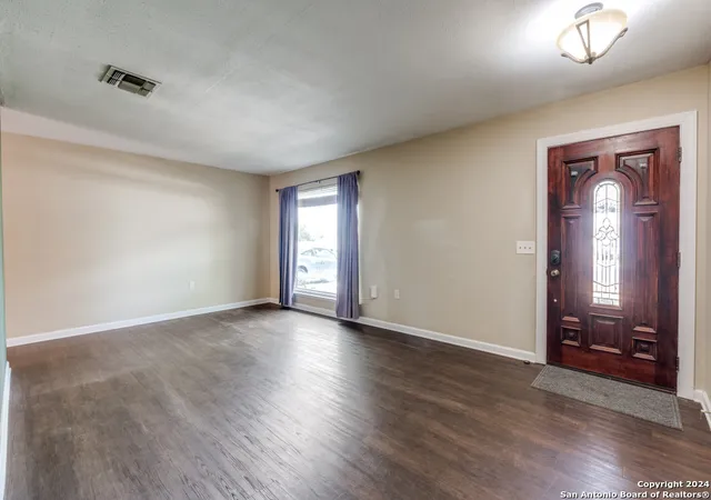 5th image of 5830 Freemans Farm St, San Antonio, TX 78233 | MLS# 1917599