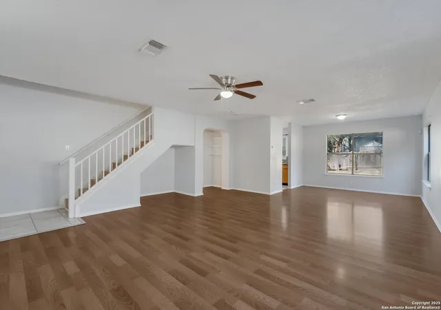 Photo 4 of Single family home for sale at 7323 Belmede, Converse, TX 78109 | MLS# 1917608 | Listing updated on 2025-11-03
