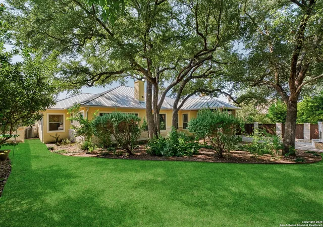 Photo 2 of Single family home for sale at 209 Well Spgs, Boerne, TX 78006 | MLS# 1917612 | Listing updated on 2025-10-29