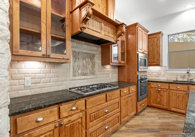 Photo 4 of Single family home for sale at 209 Well Spgs, Boerne, TX 78006 | MLS# 1917612 | Listing updated on 2025-10-29