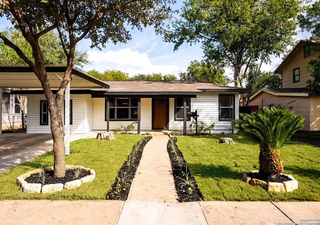 Photo 2 of Sale Pending at 311 Burwood Ln, San Antonio, TX 78213 | MLS# 1917640 | Listing updated on 2025-11-25