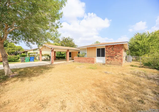 Photo 3 of Single family home for sale at 706 Timilo, San Antonio, TX 78219 | MLS# 1917671 | Listing updated on 2026-04-04
