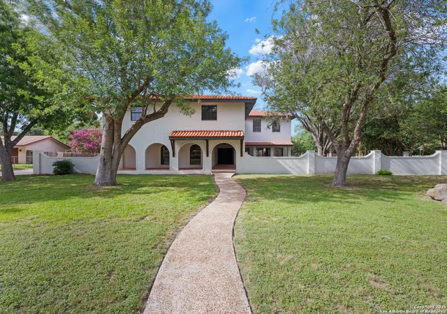 Photo 1 of Single family home for sale at 520 Sagecrest Dr, Hollywood Park, TX 78232 | MLS# 1917714 | Listing updated on 2025-12-08