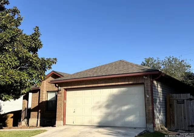 Photo 2 of Single family home for sale at 7006 Raintree, San Antonio, TX 78233 | MLS# 1917760 | Listing updated on 2026-09-14