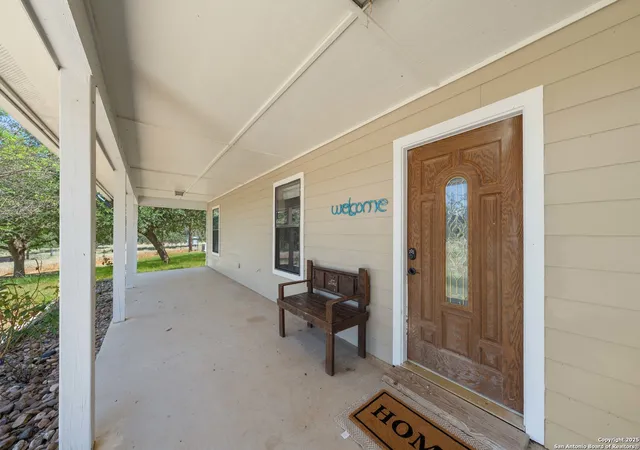 image of 1227 Cr 104, Floresville, TX 78114 | MLS# 1917783