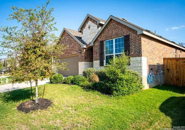 2nd image of 2263 Bluewood, New Braunfels, TX 78132 | MLS# 1917784