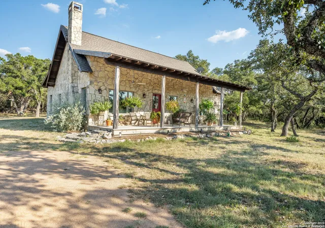Photo 2 of Sale Pending at 22840 Scenic Loop, San Antonio, TX 78255 | MLS# 1917793 | Listing updated on 2026-01-04