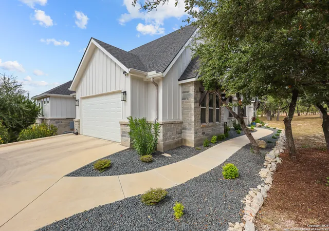 Photo 3 of Single family home for sale at 1032 Clear Water, Helotes, TX 78023 | MLS# 1917804 | Listing updated on 2026-03-04