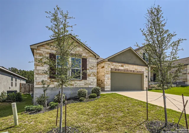 Photo 1 of Single family home for sale at 4725 Club Face, San Antonio, TX 78261 | MLS# 1917847 | Listing updated on 2025-11-03