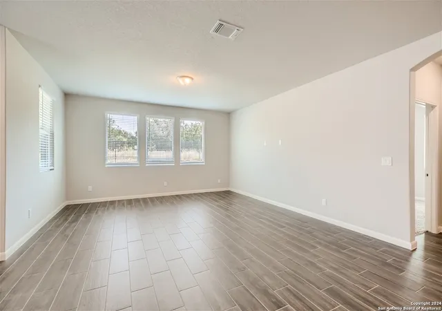 Photo 3 of Single family home for sale at 4725 Club Face, San Antonio, TX 78261 | MLS# 1917847 | Listing updated on 2025-11-03