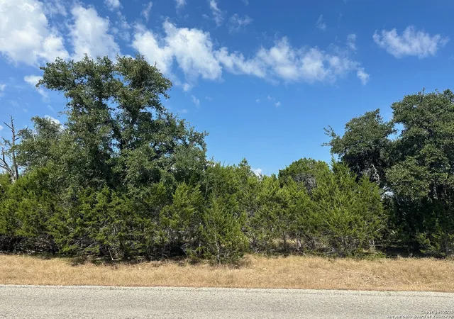 Photo 3 of Sale Pending at 1480 Waterstone Pkwy, Boerne, TX 78006 | MLS# 1917885 | Listing updated on 2025-11-20