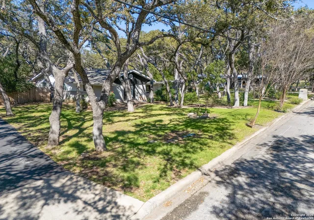 Photo 2 of Sale Pending at 139 Canyon Crk, San Antonio, TX 78232 | MLS# 1917891 | Listing updated on 2026-03-19