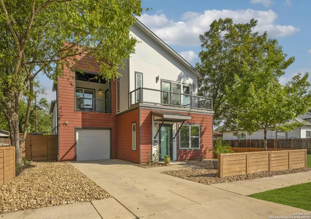 Photo 1 of Single family home for sale at 1417 E Crockett, San Antonio, TX 78202 | MLS# 1917892 | Listing updated on 2026-02-23