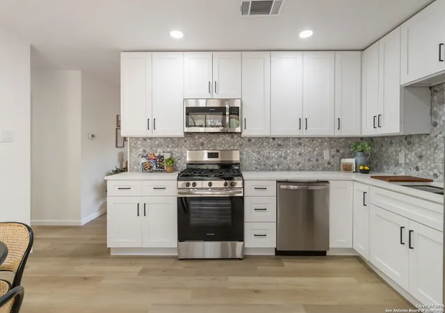 Photo 3 of Sale Pending at 5435 Greyrock, San Antonio, TX 78228 | MLS# 1917962 | Listing updated on 2026-02-12