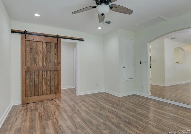 Photo 3 of Sale Pending at 422 Surrels, San Antonio, TX 78228 | MLS# 1917971 | Listing updated on 2026-02-20