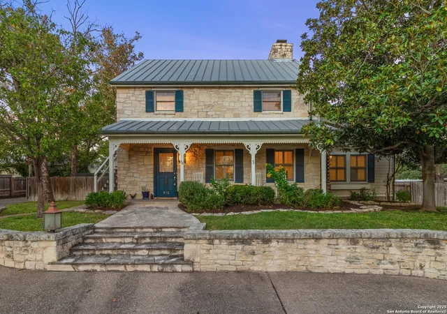 1st image of 612 W San Antonio St, Fredericksburg, TX 78624 | MLS# 1917977