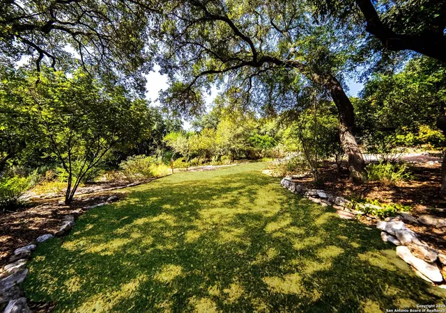 Photo 4 of Sale Pending at 15921 Reyes Rdg, Helotes, TX 78023 | MLS# 1917998 | Listing updated on 2026-02-09