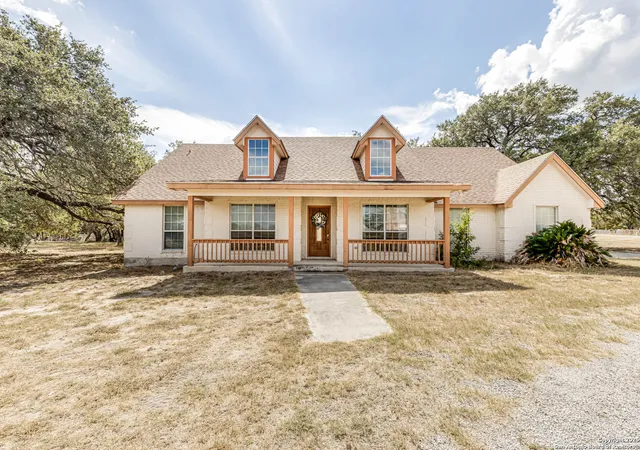 1st image of 206 Tipperary Lane, Floresville, TX 78114 | MLS# 1918003