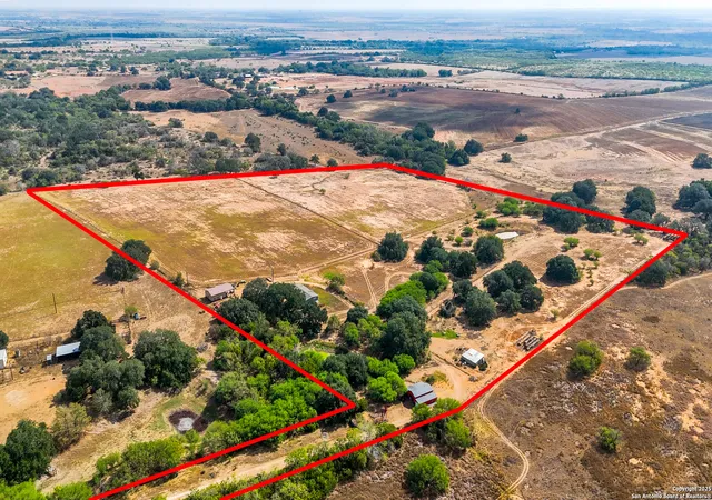1st image of 2141 Cr 132, Floresville, TX 78114 | MLS# 1918006
