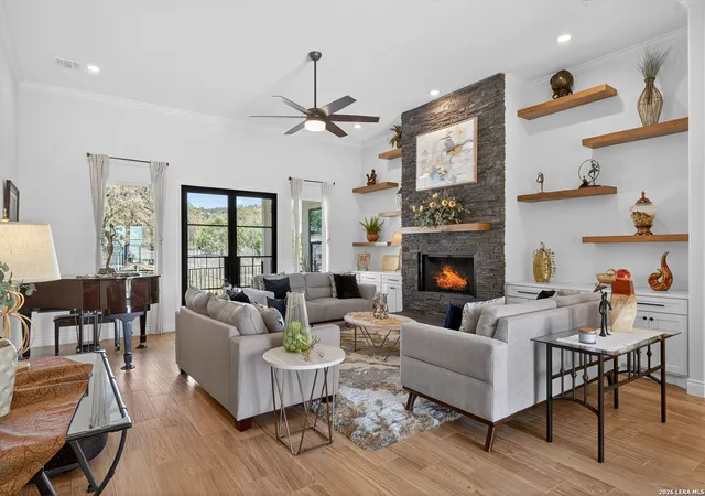 Photo 2 of Single family home for sale at 202 Mystic Shores Blvd, Spring Branch, TX 78070 | MLS# 1918010 | Listing updated on 2026-07-23