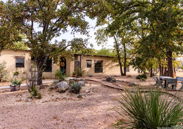 Photo 3 of Single family home for sale at 1158 Orchard Park, Medina, TX 78055 | MLS# 1918016 | Listing updated on 2026-04-11