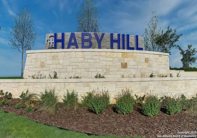Photo 3 of Sale Pending at 190 Haby Holw, San Antonio, TX 78212 | MLS# 1918017 | Listing updated on 2025-10-24