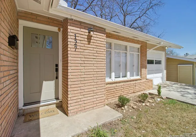 image of 127 Sullivan, San Antonio, TX 78213 | MLS# 1918054