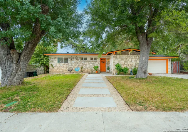 Photo 3 of Sale Pending at 522 Indigo, San Antonio, TX 78216 | MLS# 1918090 | Listing updated on 2026-01-23