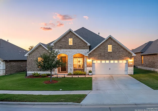 Photo 1 of Sale Pending at 847 Maroon St, New Braunfels, TX 78130 | MLS# 1918094 | Listing updated on 2025-11-17