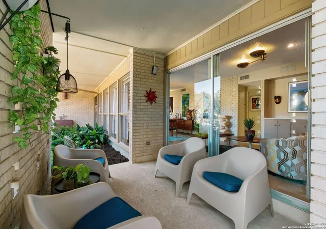 Photo 3 of Sale Pending at 1308 Spanish Oaks, San Antonio, TX 78213 | MLS# 1918116 | Listing updated on 2025-11-17
