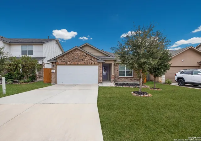 Photo 3 of Sale Pending at 6534 Hoffman Plain, San Antonio, TX 78252 | MLS# 1918159 | Listing updated on 2026-08-11